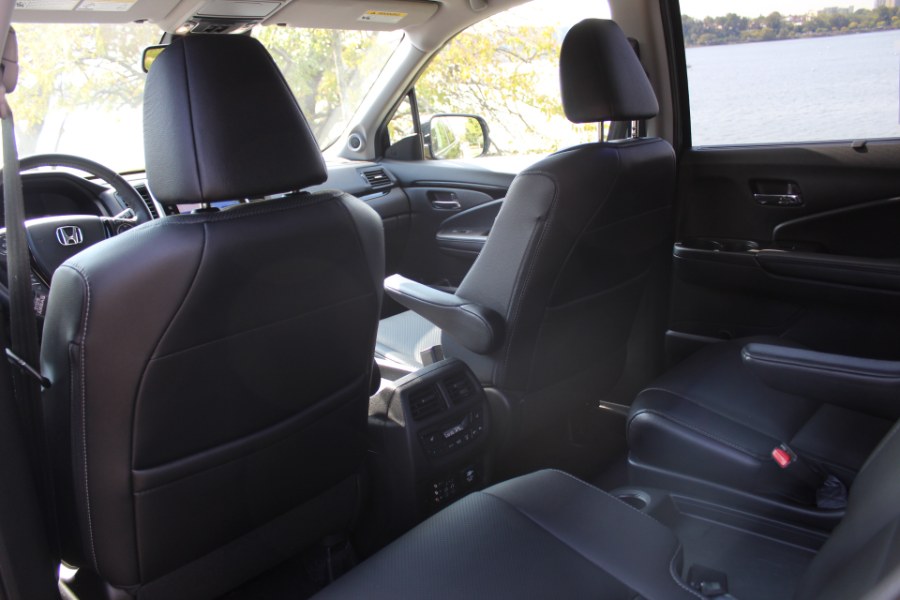 2018 Honda Pilot Elite AWD, available for sale in Great Neck, New York | Great Neck Car Buyers & Sellers. Great Neck, New York 2018 Honda Pilot Elite AWD, available for sale in Great Neck, New York | Great Neck Car Buyers & Sellers. Great Neck, New York
