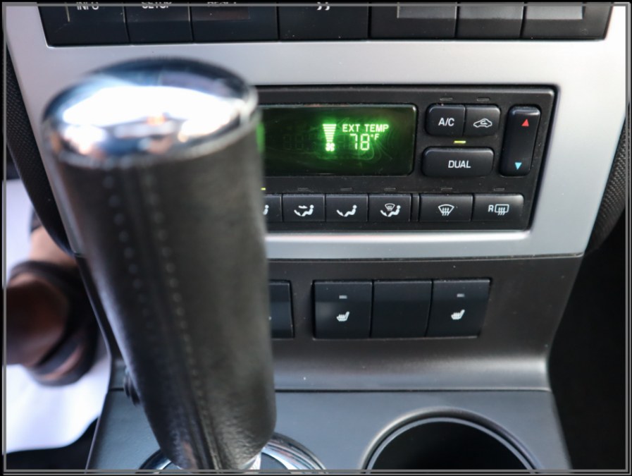 2008 Mercury Mountaineer AWD 4dr V8 Premier, available for sale in Huntington Station, New York | My Auto Inc.. Huntington Station, New York 2008 Mercury Mountaineer AWD 4dr V8 Premier, available for sale in Huntington Station, New York | My Auto Inc.. Huntington Station, New York