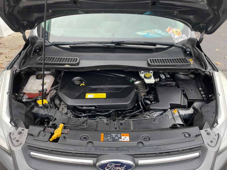 Used Ford Escape 4WD 4dr SE 2013 | Good Guys Auto House. Southington, Connecticut Used Ford Escape 4WD 4dr SE 2013 | Good Guys Auto House. Southington, Connecticut