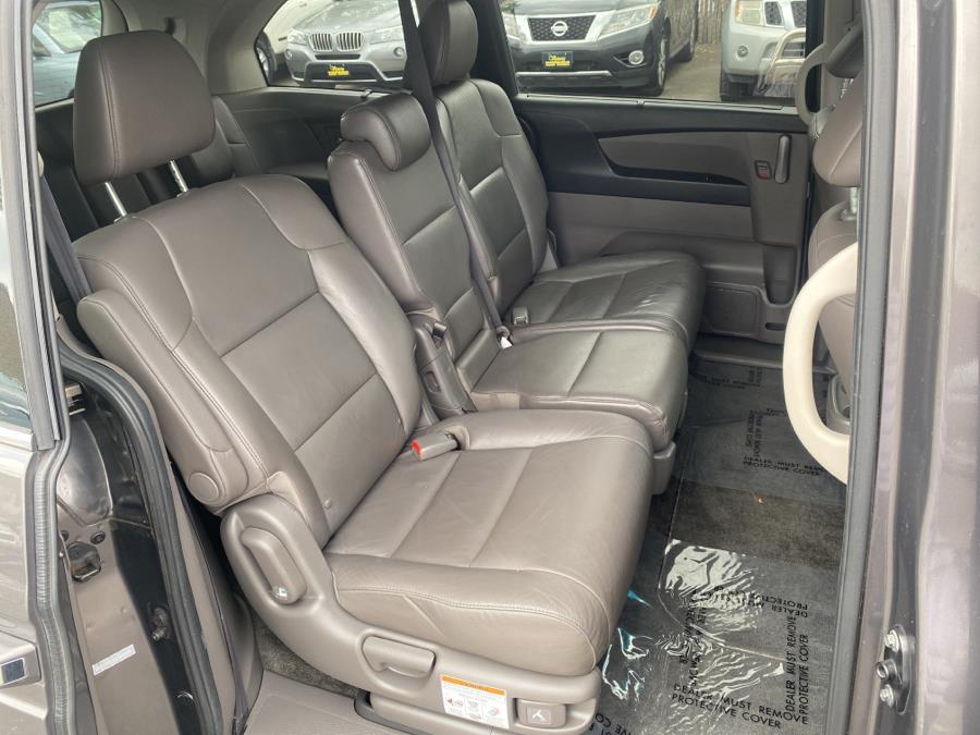 Used Honda Odyssey 5dr Touring Elite 2012 | Victoria Preowned Autos Inc. Little Ferry, New Jersey Used Honda Odyssey 5dr Touring Elite 2012 | Victoria Preowned Autos Inc. Little Ferry, New Jersey