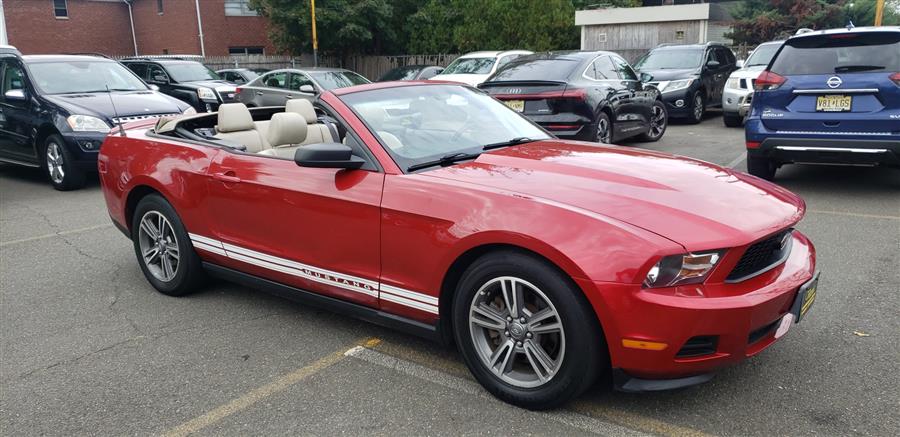 Used Ford Mustang 2dr Conv V6 Premium 2012 | Victoria Preowned Autos Inc. Little Ferry, New Jersey Used Ford Mustang 2dr Conv V6 Premium 2012 | Victoria Preowned Autos Inc. Little Ferry, New Jersey