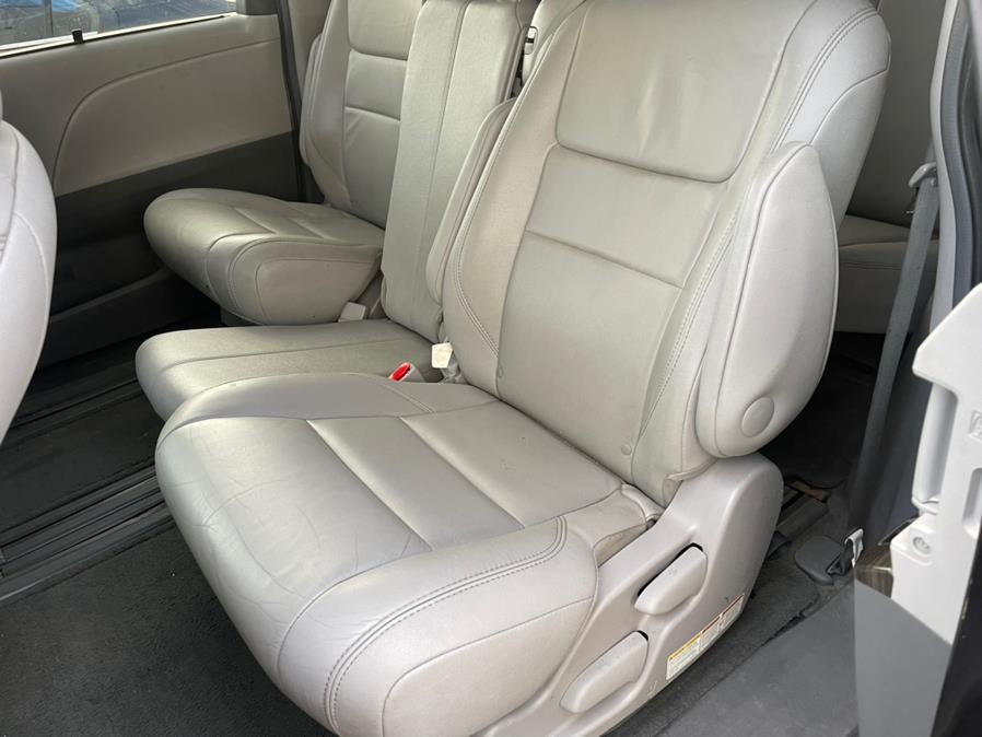 Used Toyota Sienna 5dr 7-Pass Van Ltd Premium FWD (Natl) 2015 | Brooklyn Auto Mall LLC. Brooklyn, New York Used Toyota Sienna 5dr 7-Pass Van Ltd Premium FWD (Natl) 2015 | Brooklyn Auto Mall LLC. Brooklyn, New York