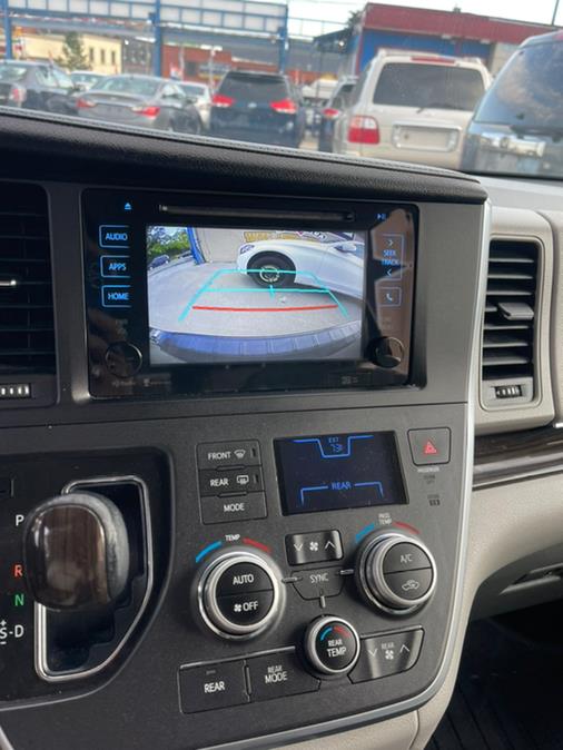 Used Toyota Sienna 5dr 7-Pass Van Ltd Premium FWD (Natl) 2015 | Brooklyn Auto Mall LLC. Brooklyn, New York Used Toyota Sienna 5dr 7-Pass Van Ltd Premium FWD (Natl) 2015 | Brooklyn Auto Mall LLC. Brooklyn, New York