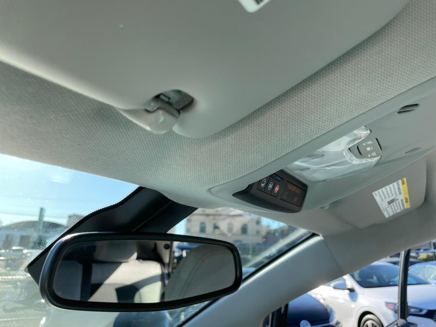 Used Chevrolet Bolt EV LT 2017 | Green Light Auto Wholesale. Daly City, California Used Chevrolet Bolt EV LT 2017 | Green Light Auto Wholesale. Daly City, California