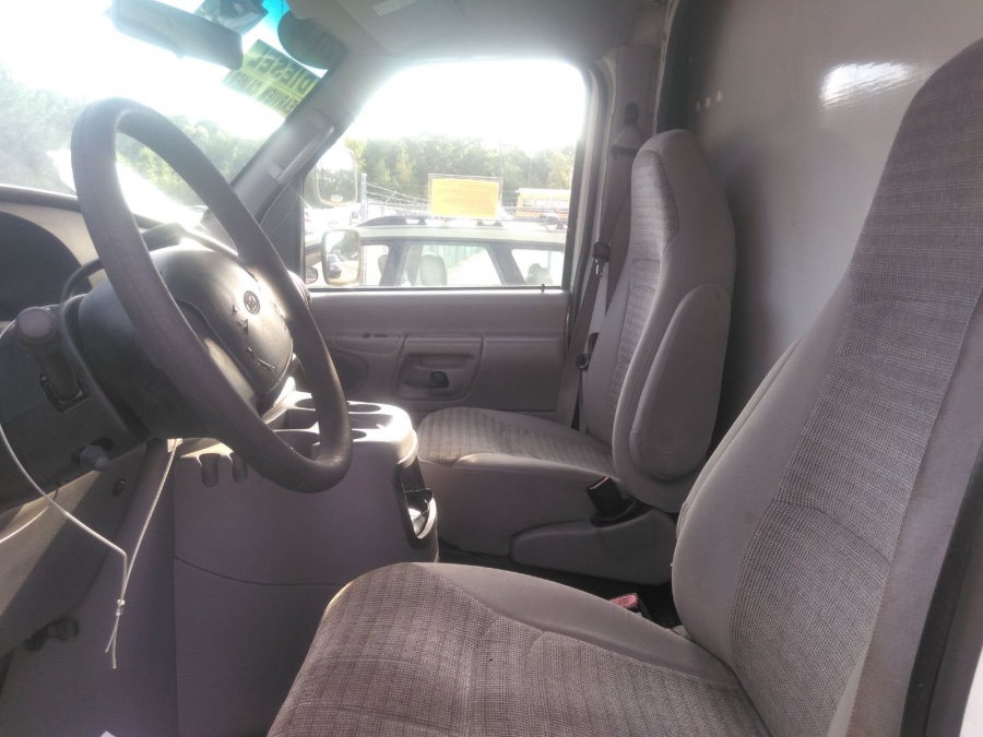 Used Ford Econoline Commercial Cutaway E-350 Super Duty 138" WB SRW 2002 | Rubber Bros Auto World. Brooklyn, New York Used Ford Econoline Commercial Cutaway E-350 Super Duty 138" WB SRW 2002 | Rubber Bros Auto World. Brooklyn, New York