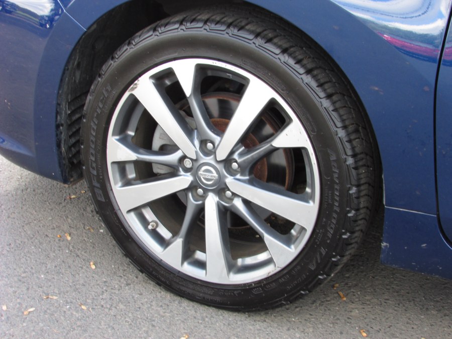 2017 Nissan Altima 2017.5 2.5 SR Sedan, available for sale in East Windsor, Connecticut | United Auto Sales of E Windsor, Inc. East Windsor, Connecticut 2017 Nissan Altima 2017.5 2.5 SR Sedan, available for sale in East Windsor, Connecticut | United Auto Sales of E Windsor, Inc. East Windsor, Connecticut