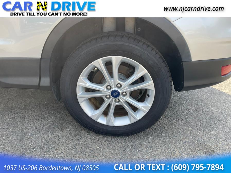 Used Ford Escape SE FWD 2017 | Cadillac's Plus. Burlington, New Jersey Used Ford Escape SE FWD 2017 | Cadillac's Plus. Burlington, New Jersey