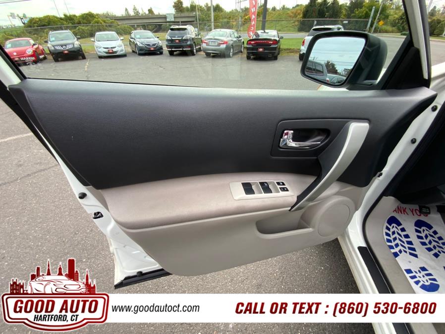 Used Nissan Rogue Select AWD 4dr S 2014 | Good Auto LLC. Hartford, Connecticut Used Nissan Rogue Select AWD 4dr S 2014 | Good Auto LLC. Hartford, Connecticut