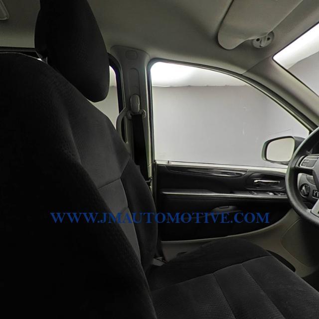 Used Dodge Grand Caravan 4dr Wgn SE 2014 | J&M Automotive Sls&Svc LLC. Naugatuck, Connecticut Used Dodge Grand Caravan 4dr Wgn SE 2014 | J&M Automotive Sls&Svc LLC. Naugatuck, Connecticut