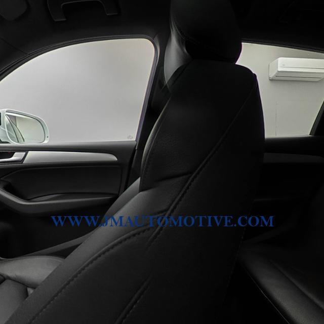 Used Audi Q5 2.0 TFSI Premium Plus 2017 | J&M Automotive Sls&Svc LLC. Naugatuck, Connecticut Used Audi Q5 2.0 TFSI Premium Plus 2017 | J&M Automotive Sls&Svc LLC. Naugatuck, Connecticut