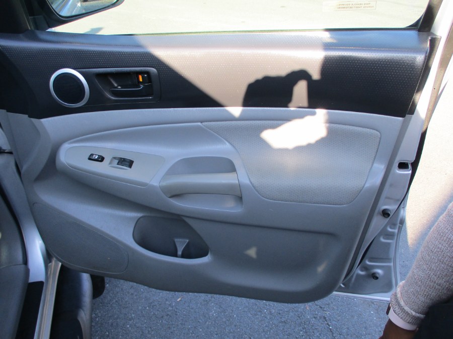 2011 Toyota Tacoma 4WD Double V6 AT (Natl), available for sale in Suffield, Connecticut | Suffield Auto LLC. Suffield, Connecticut 2011 Toyota Tacoma 4WD Double V6 AT (Natl), available for sale in Suffield, Connecticut | Suffield Auto LLC. Suffield, Connecticut
