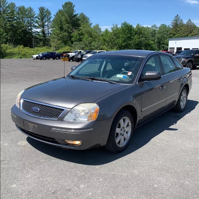 Used Ford Five Hundred 4dr Sdn SEL AWD 2006 | Payless Auto Sale. South Hadley, Massachusetts