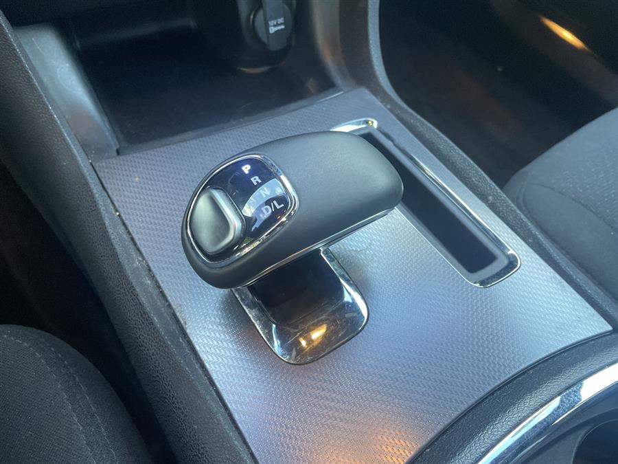 Used Dodge Charger 4dr Sdn SE RWD 2013 | Wiz Leasing Inc. Stratford, Connecticut Used Dodge Charger 4dr Sdn SE RWD 2013 | Wiz Leasing Inc. Stratford, Connecticut