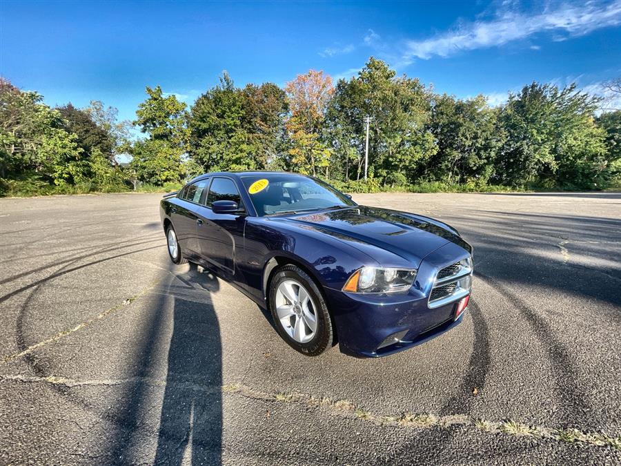Used Dodge Charger 4dr Sdn SE RWD 2013 | Wiz Leasing Inc. Stratford, Connecticut Used Dodge Charger 4dr Sdn SE RWD 2013 | Wiz Leasing Inc. Stratford, Connecticut