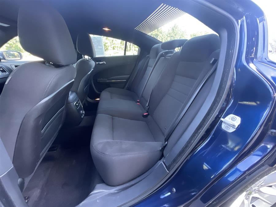 Used Dodge Charger 4dr Sdn SE RWD 2013 | Wiz Leasing Inc. Stratford, Connecticut Used Dodge Charger 4dr Sdn SE RWD 2013 | Wiz Leasing Inc. Stratford, Connecticut