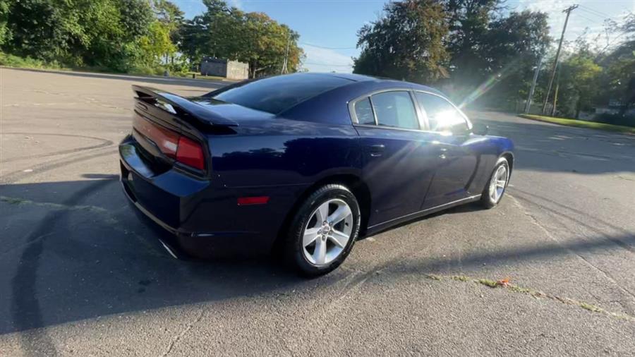 Used Dodge Charger 4dr Sdn SE RWD 2013 | Wiz Leasing Inc. Stratford, Connecticut Used Dodge Charger 4dr Sdn SE RWD 2013 | Wiz Leasing Inc. Stratford, Connecticut