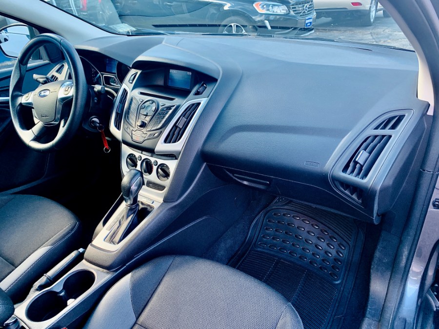 Used Ford Focus 4dr Sdn SE 2014 | Second Street Auto Sales Inc. Manchester, New Hampshire Used Ford Focus 4dr Sdn SE 2014 | Second Street Auto Sales Inc. Manchester, New Hampshire