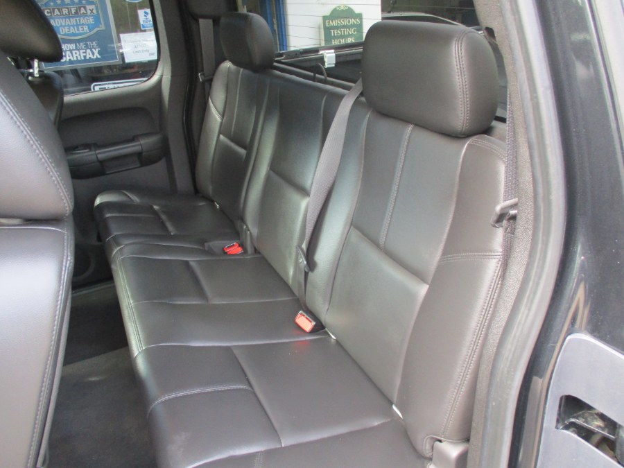 Used Chevrolet Silverado 1500 4WD Ext Cab 143.5" LTZ 2010 | Cos Central Auto. Meriden, Connecticut Used Chevrolet Silverado 1500 4WD Ext Cab 143.5" LTZ 2010 | Cos Central Auto. Meriden, Connecticut