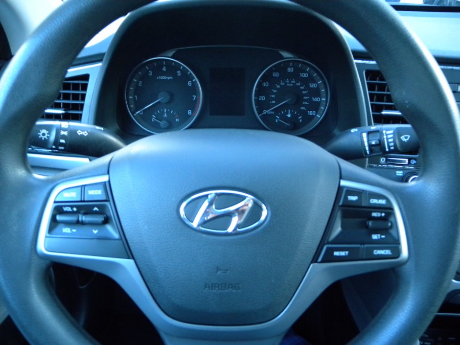 Used Hyundai Elantra SE 2.0L Automatic (Alabama Plant) 2017 | Carsbuck Inc.. Brooklyn, New York Used Hyundai Elantra SE 2.0L Automatic (Alabama Plant) 2017 | Carsbuck Inc.. Brooklyn, New York