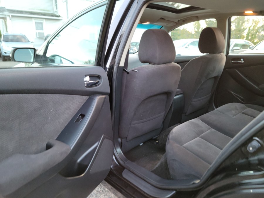 Used Nissan Altima 4dr Sdn V6 3.5 SE Sun roof 2009 | Toro Auto. East Windsor, Connecticut Used Nissan Altima 4dr Sdn V6 3.5 SE Sun roof 2009 | Toro Auto. East Windsor, Connecticut