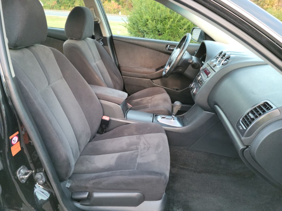 Used Nissan Altima 4dr Sdn V6 3.5 SE Sun roof 2009 | Toro Auto. East Windsor, Connecticut Used Nissan Altima 4dr Sdn V6 3.5 SE Sun roof 2009 | Toro Auto. East Windsor, Connecticut