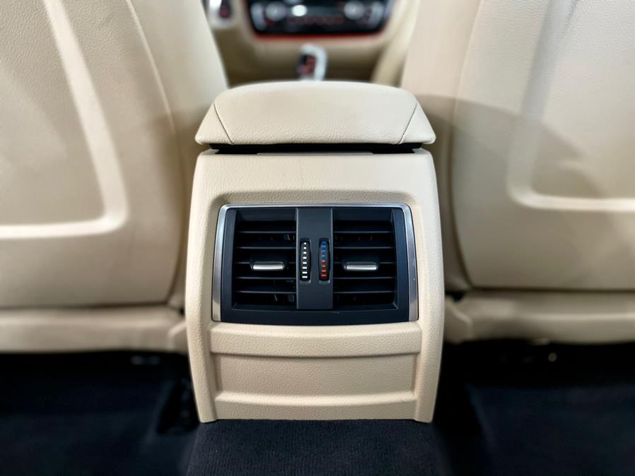 Used BMW 3 Series 320i xDrive Sedan 2018 | Luxury Motor Club. Franklin Square, New York Used BMW 3 Series 320i xDrive Sedan 2018 | Luxury Motor Club. Franklin Square, New York