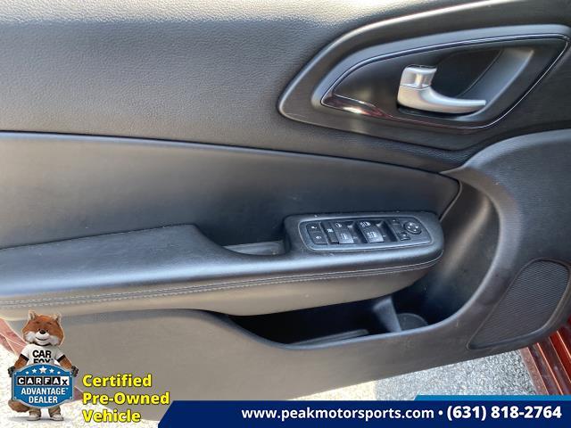Used Chrysler 200 4dr Sdn S FWD 2016 | Peak Automotive Inc.. Bayshore, New York Used Chrysler 200 4dr Sdn S FWD 2016 | Peak Automotive Inc.. Bayshore, New York