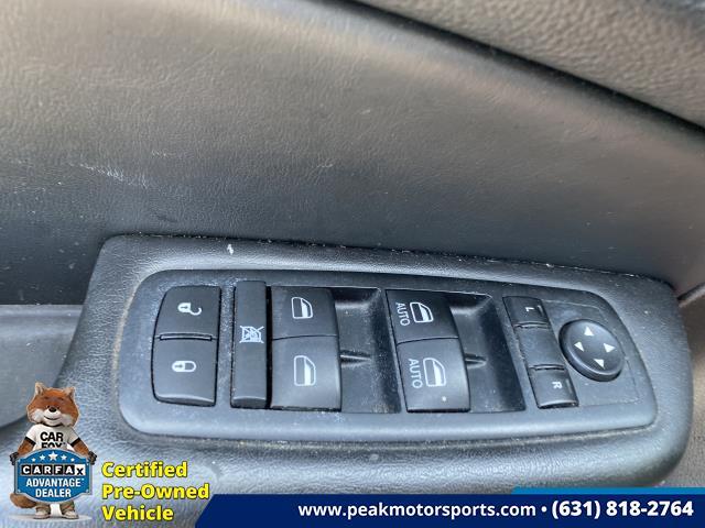 Used Chrysler 200 4dr Sdn S FWD 2016 | Peak Automotive Inc.. Bayshore, New York Used Chrysler 200 4dr Sdn S FWD 2016 | Peak Automotive Inc.. Bayshore, New York