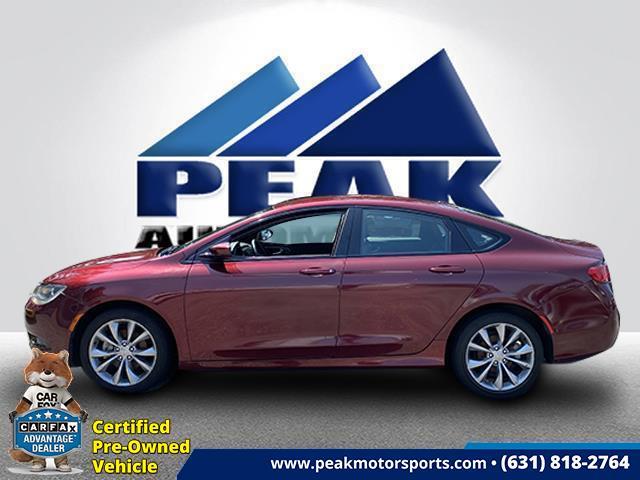 Used Chrysler 200 4dr Sdn S FWD 2016 | Peak Automotive Inc.. Bayshore, New York Used Chrysler 200 4dr Sdn S FWD 2016 | Peak Automotive Inc.. Bayshore, New York
