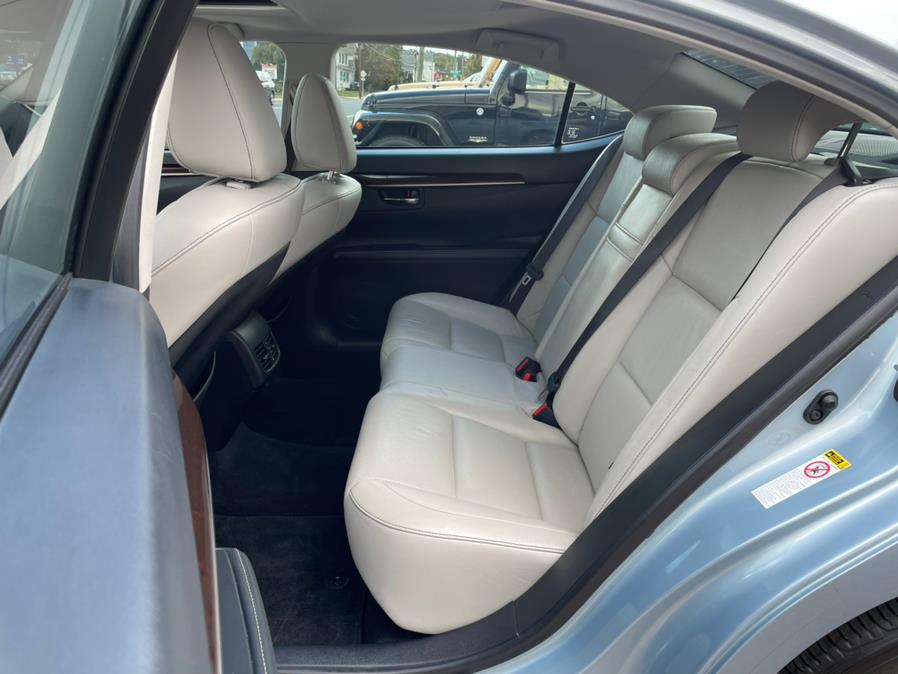 Used Lexus ES 350 4dr Sdn 2014 | Carsonmain LLC. Manchester, Connecticut Used Lexus ES 350 4dr Sdn 2014 | Carsonmain LLC. Manchester, Connecticut