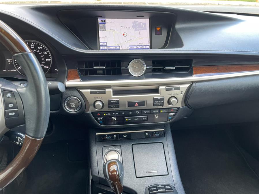 Used Lexus ES 350 4dr Sdn 2014 | Carsonmain LLC. Manchester, Connecticut Used Lexus ES 350 4dr Sdn 2014 | Carsonmain LLC. Manchester, Connecticut