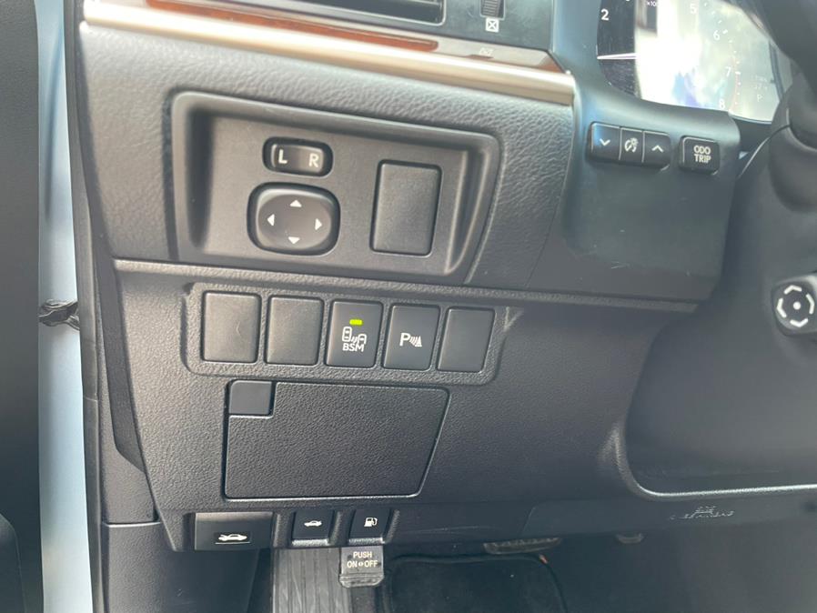 Used Lexus ES 350 4dr Sdn 2014 | Carsonmain LLC. Manchester, Connecticut Used Lexus ES 350 4dr Sdn 2014 | Carsonmain LLC. Manchester, Connecticut