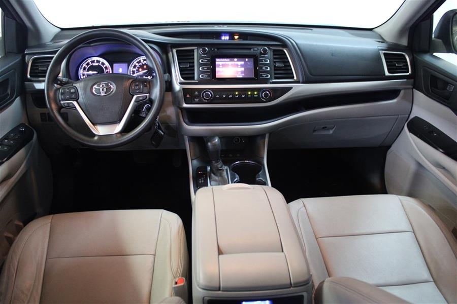 2015 Toyota Highlander LE, available for sale in Paterson, New Jersey | Fast Track Motors. Paterson, New Jersey 2015 Toyota Highlander LE, available for sale in Paterson, New Jersey | Fast Track Motors. Paterson, New Jersey
