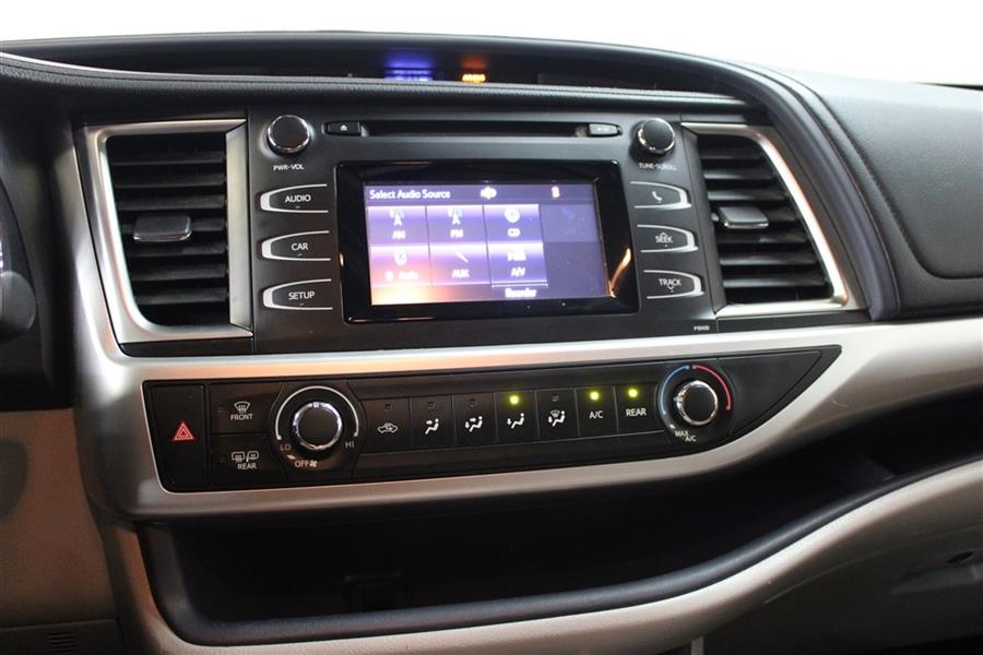 2015 Toyota Highlander LE, available for sale in Paterson, New Jersey | Fast Track Motors. Paterson, New Jersey 2015 Toyota Highlander LE, available for sale in Paterson, New Jersey | Fast Track Motors. Paterson, New Jersey