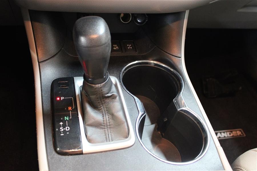 2015 Toyota Highlander LE, available for sale in Paterson, New Jersey | Fast Track Motors. Paterson, New Jersey 2015 Toyota Highlander LE, available for sale in Paterson, New Jersey | Fast Track Motors. Paterson, New Jersey