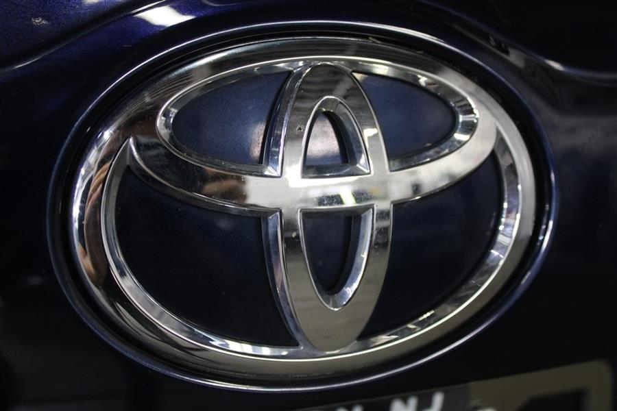 2015 Toyota Highlander LE, available for sale in Paterson, New Jersey | Fast Track Motors. Paterson, New Jersey 2015 Toyota Highlander LE, available for sale in Paterson, New Jersey | Fast Track Motors. Paterson, New Jersey