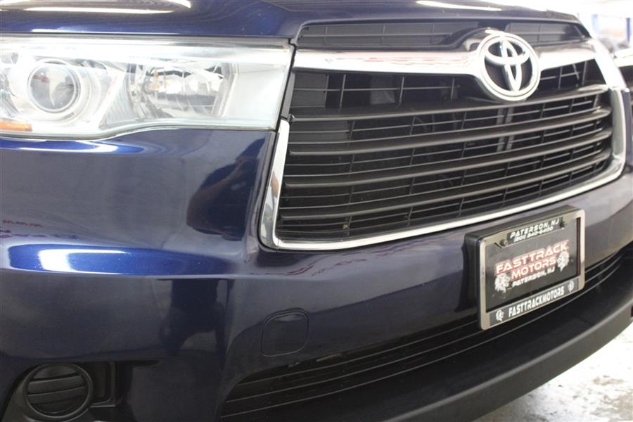 2015 Toyota Highlander LE, available for sale in Paterson, New Jersey | Fast Track Motors. Paterson, New Jersey 2015 Toyota Highlander LE, available for sale in Paterson, New Jersey | Fast Track Motors. Paterson, New Jersey