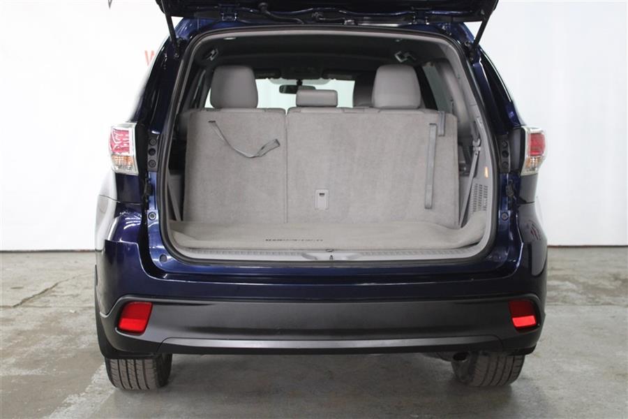 2015 Toyota Highlander LE, available for sale in Paterson, New Jersey | Fast Track Motors. Paterson, New Jersey 2015 Toyota Highlander LE, available for sale in Paterson, New Jersey | Fast Track Motors. Paterson, New Jersey