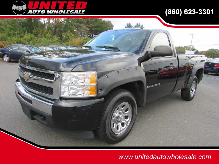 2009 Chevrolet Silverado 1500 4WD Reg Cab 133.0" LT, available for sale in East Windsor, Connecticut | United Auto Sales of E Windsor, Inc. East Windsor, Connecticut