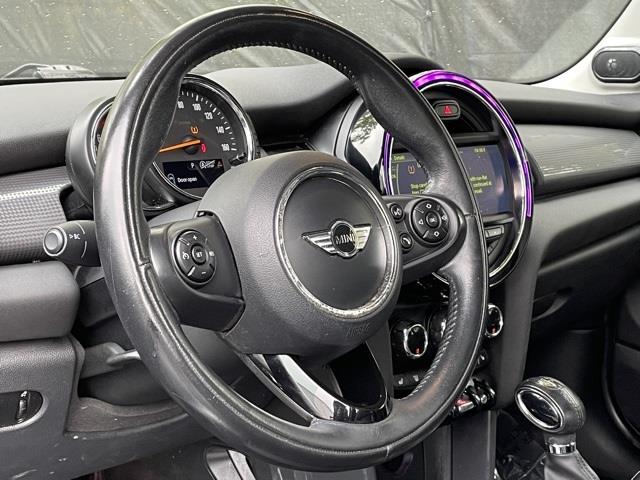 Used Mini Cooper Base 2015 | Blasius Federal Road. Brookfield, Connecticut Used Mini Cooper Base 2015 | Blasius Federal Road. Brookfield, Connecticut