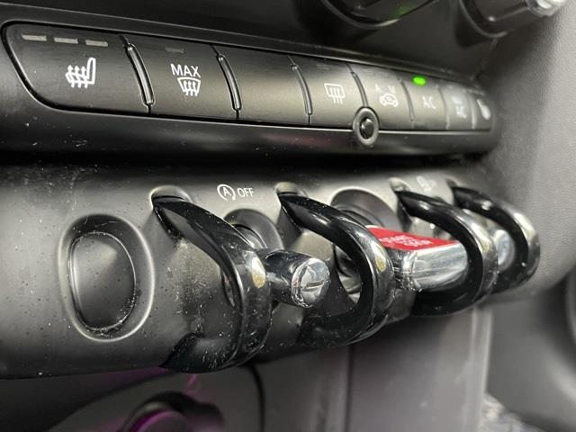 Used Mini Cooper Base 2015 | Blasius Federal Road. Brookfield, Connecticut Used Mini Cooper Base 2015 | Blasius Federal Road. Brookfield, Connecticut