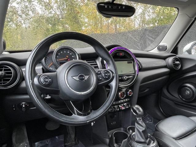Used Mini Cooper Base 2015 | Blasius Federal Road. Brookfield, Connecticut Used Mini Cooper Base 2015 | Blasius Federal Road. Brookfield, Connecticut