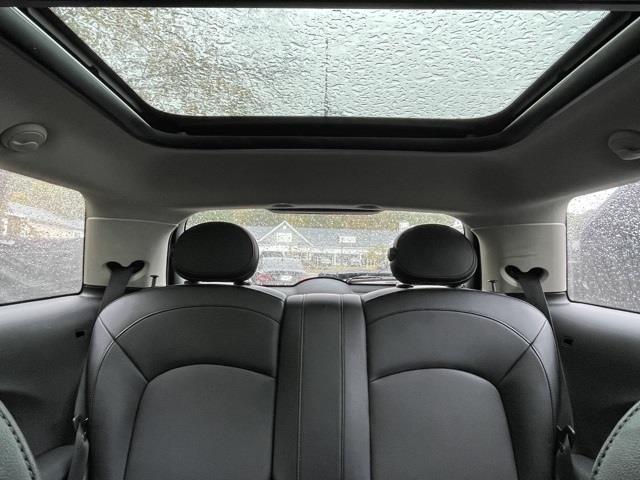 Used Mini Cooper Base 2015 | Blasius Federal Road. Brookfield, Connecticut Used Mini Cooper Base 2015 | Blasius Federal Road. Brookfield, Connecticut