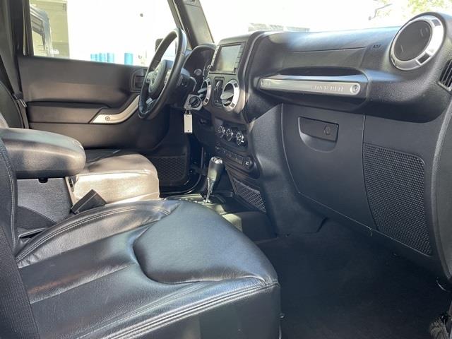 Used Jeep Wrangler Unlimited Sahara 2015 | Blasius Federal Road. Brookfield, Connecticut Used Jeep Wrangler Unlimited Sahara 2015 | Blasius Federal Road. Brookfield, Connecticut