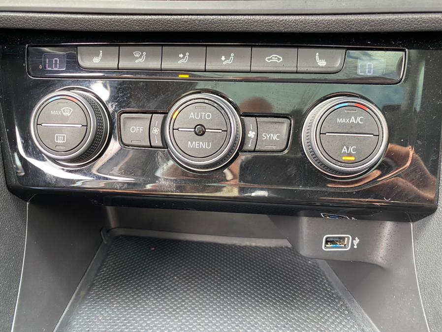 Used Volkswagen Jetta SE Auto w/SULEV 2019 | Sunrise Autoland. Jamaica, New York Used Volkswagen Jetta SE Auto w/SULEV 2019 | Sunrise Autoland. Jamaica, New York