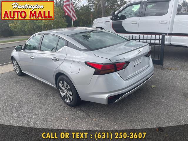 Used Nissan Altima 2.5 S Sedan 2020 | Huntington Auto Mall. Huntington Station, New York Used Nissan Altima 2.5 S Sedan 2020 | Huntington Auto Mall. Huntington Station, New York