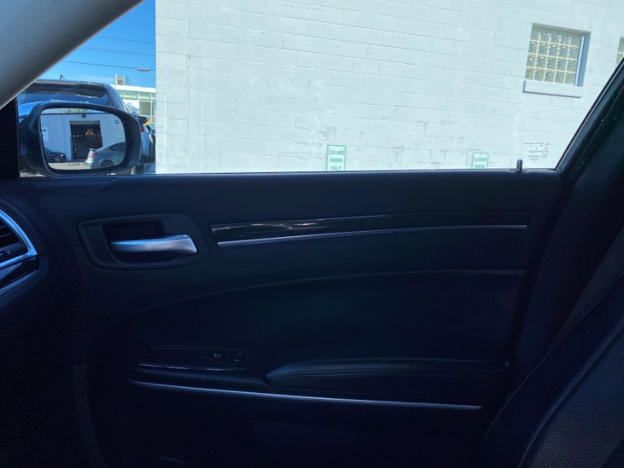 Used Chrysler 300 Limited AWD 2019 | Inman Motors Sales. Medford, Massachusetts Used Chrysler 300 Limited AWD 2019 | Inman Motors Sales. Medford, Massachusetts