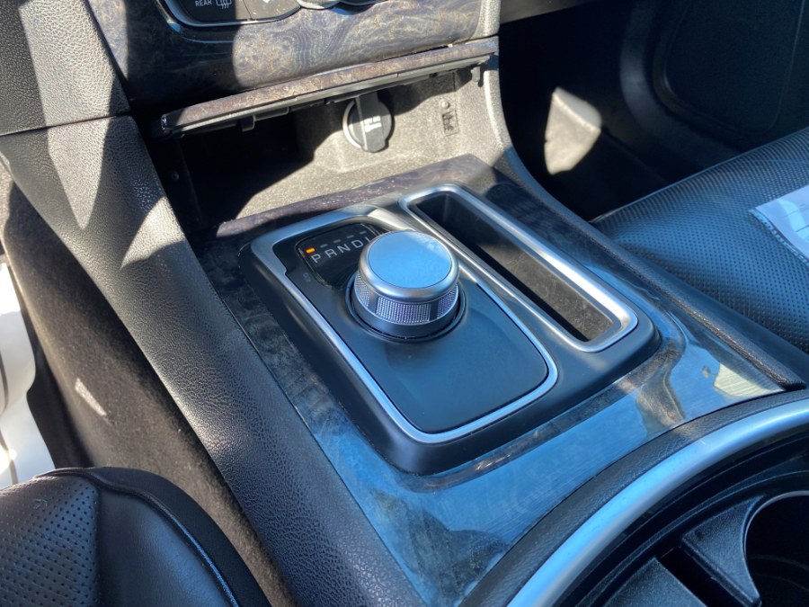 Used Chrysler 300 Limited AWD 2019 | Inman Motors Sales. Medford, Massachusetts Used Chrysler 300 Limited AWD 2019 | Inman Motors Sales. Medford, Massachusetts