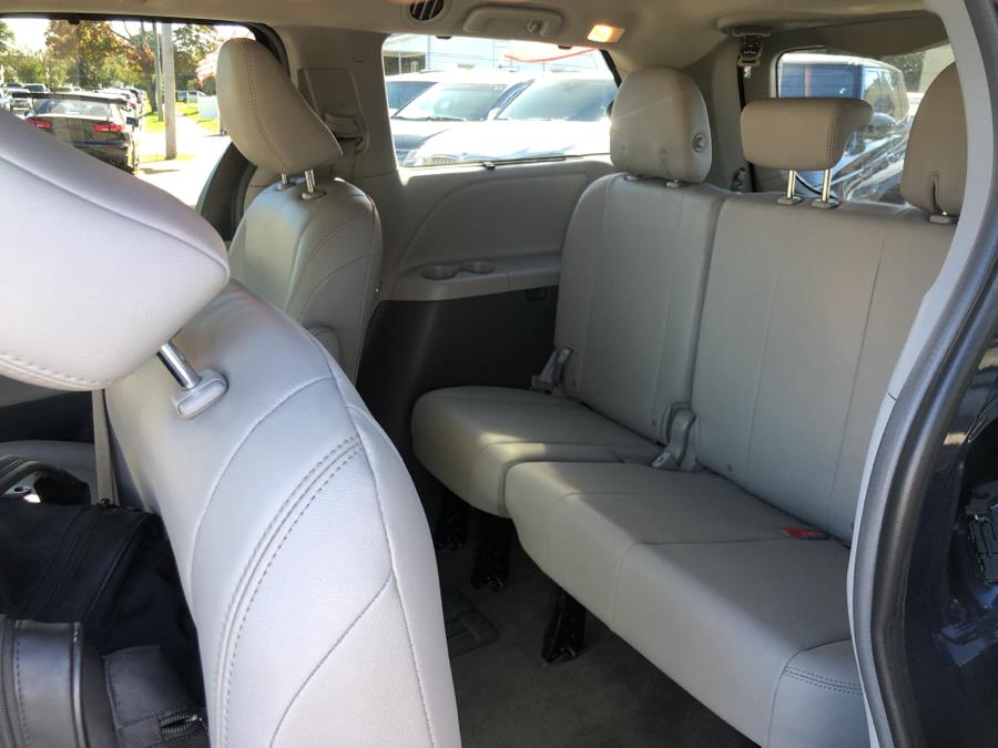 Used Toyota Sienna XLE Auto Access Seat FWD 7-Passenger (Natl) 2018 | Signature Auto Sales. Franklin Square, New York Used Toyota Sienna XLE Auto Access Seat FWD 7-Passenger (Natl) 2018 | Signature Auto Sales. Franklin Square, New York