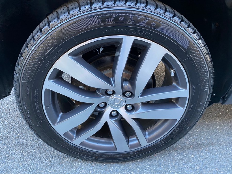 Used Honda Pilot Touring AWD 2017 | Union Street Auto Sales. West Springfield, Massachusetts Used Honda Pilot Touring AWD 2017 | Union Street Auto Sales. West Springfield, Massachusetts